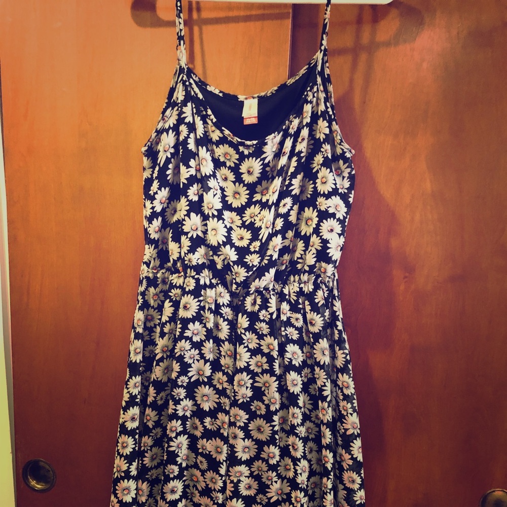 Daisy dress